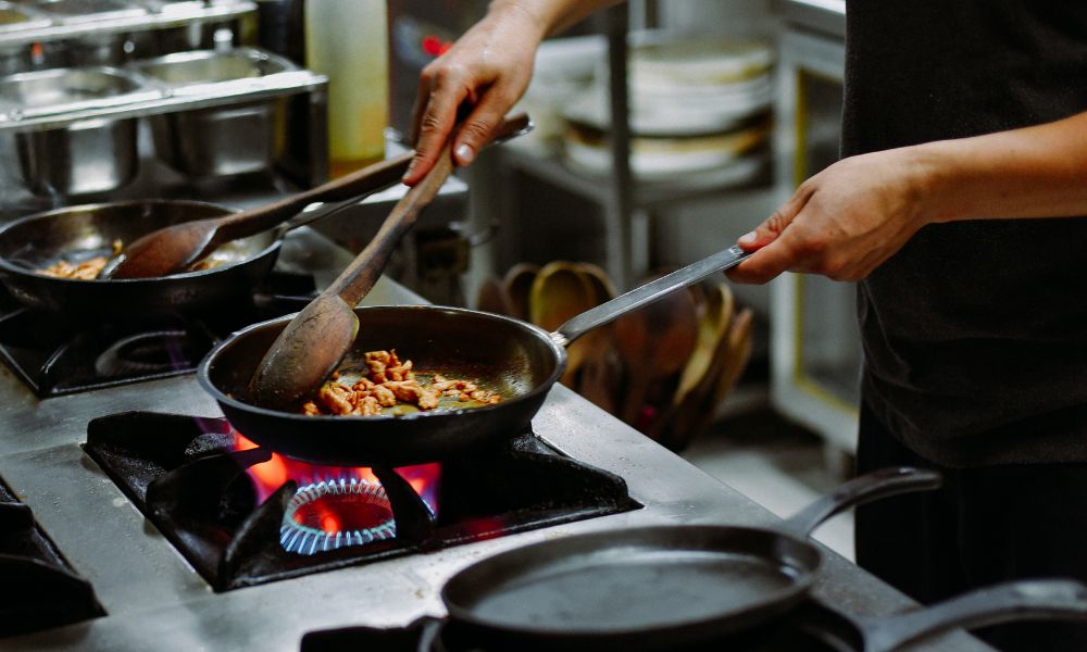 Clean Enamel Cookware